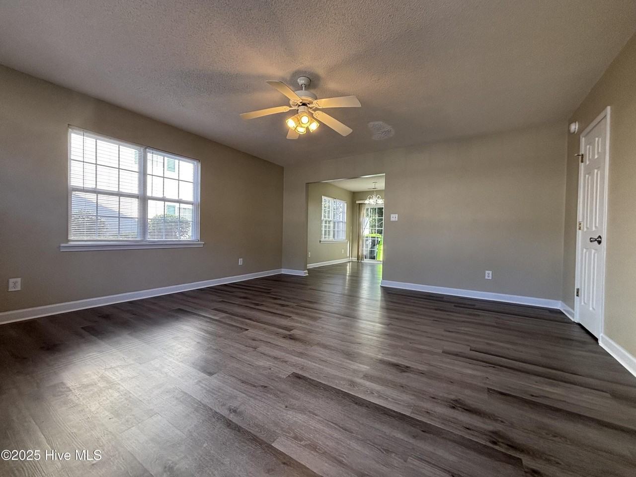 46 Pirates Cove Dr - Photo 2 of 17