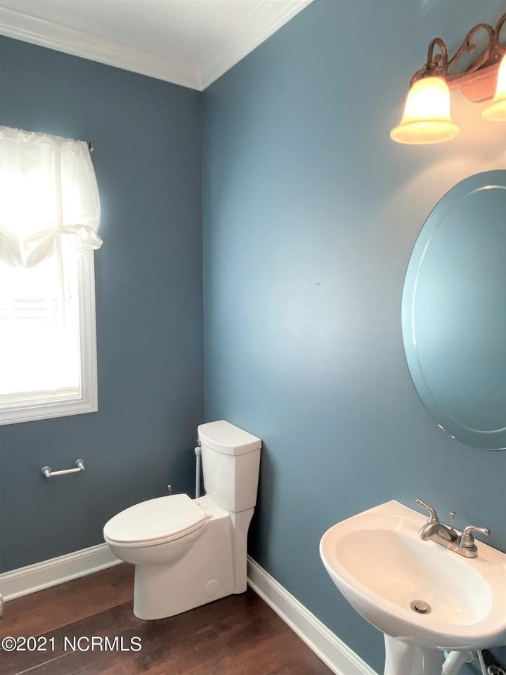 2059A Cambria Dr - Photo 7 of 19