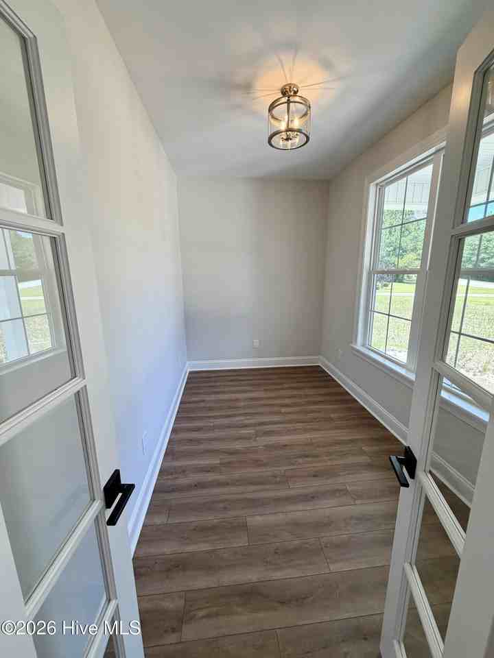 467 Eagle Trace Dr - Photo 2 of 23