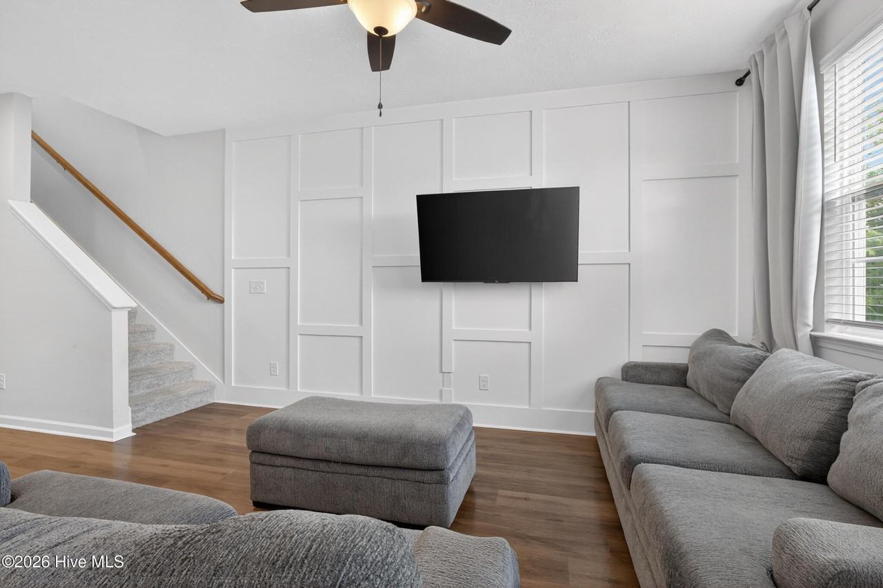 107 Willow Run - Photo 5 of 26