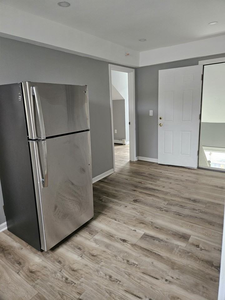 14 Hillside Street - Photo 7 of 50