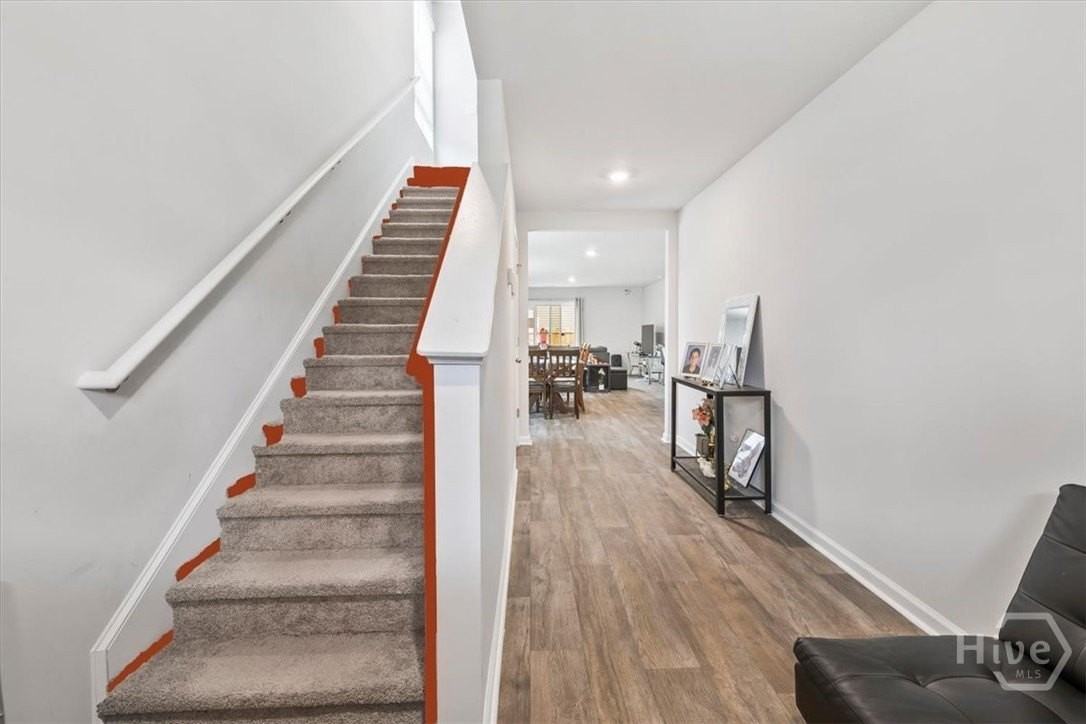214 Ellie Way - Photo 5 of 40