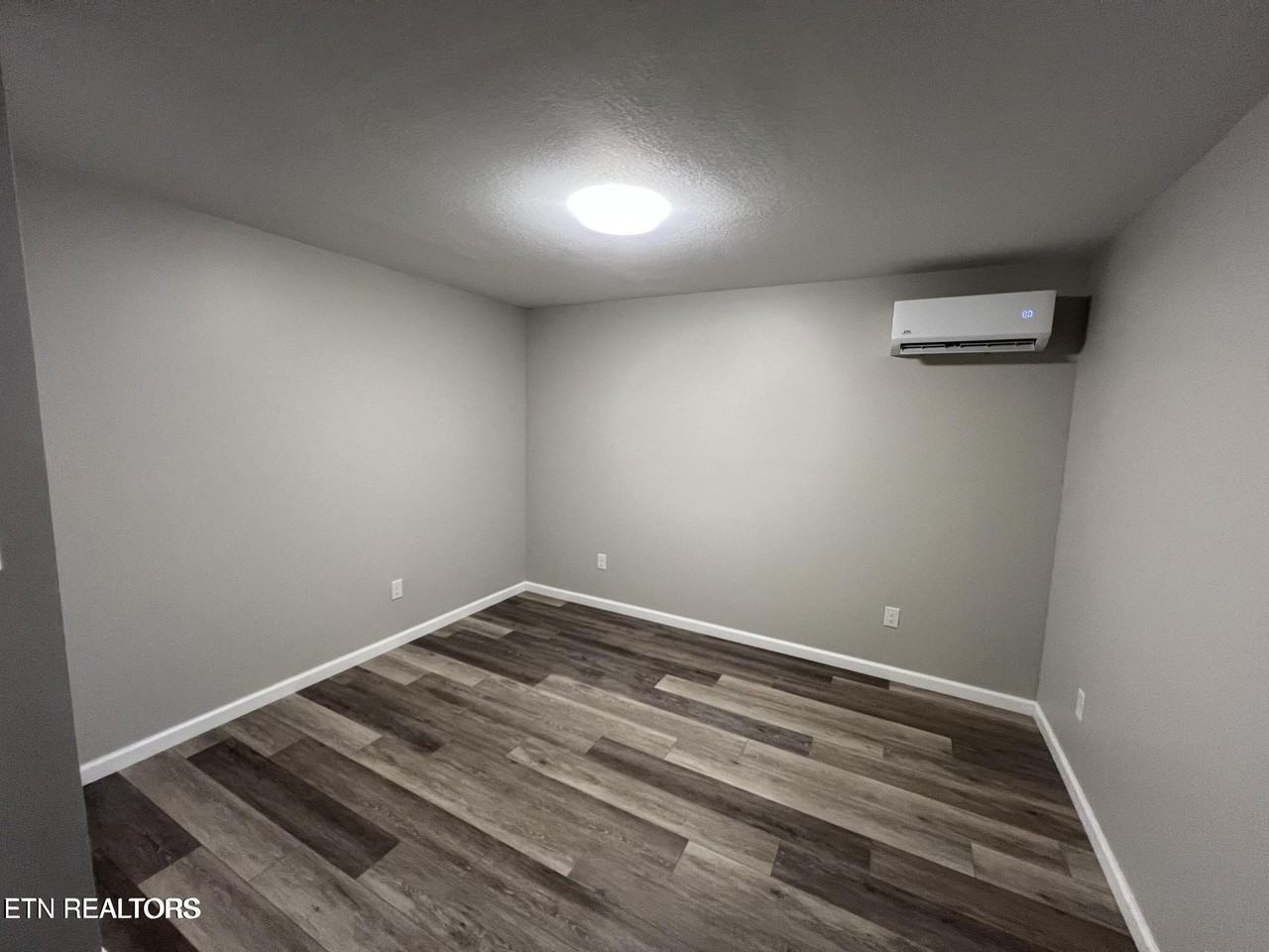 150 Wolf Creek Rd - Photo 4 of 11