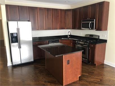 KBB - Photo 3 of 19
