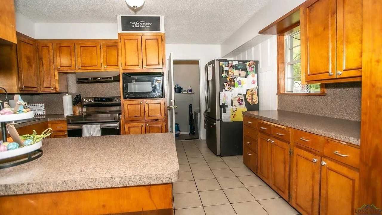 3605 Forest Trl - Photo 6 of 22