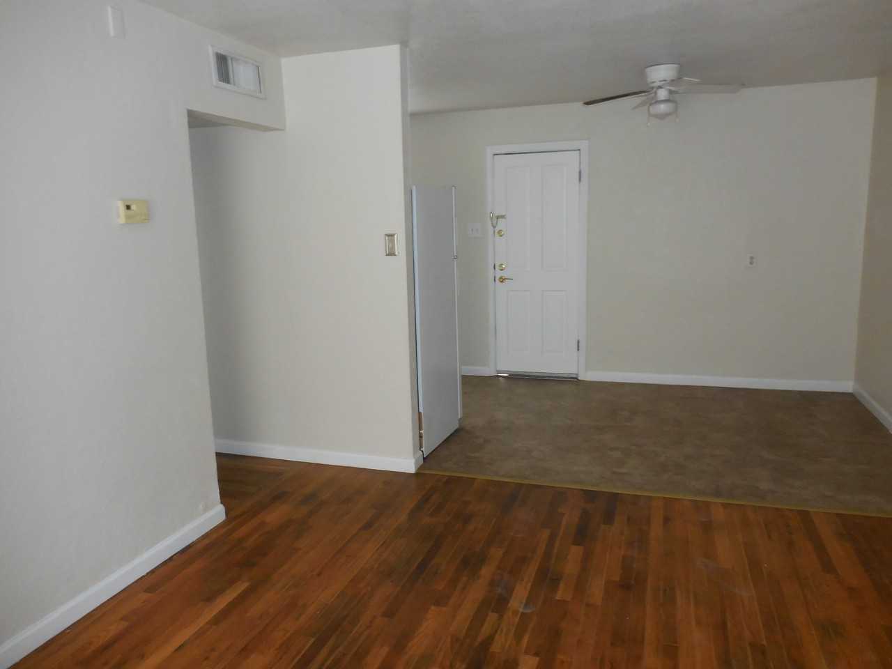 701 W Yandell Drive Unit 12 - Photo 4 of 20