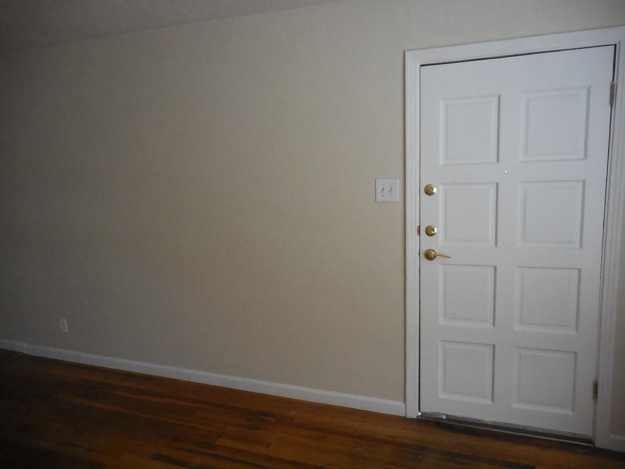 701 W Yandell Drive Unit 12 - Photo 5 of 20