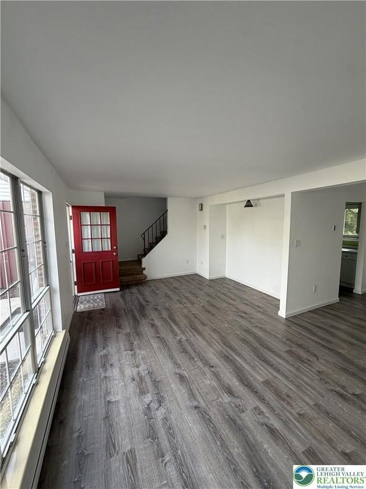 88 Stonewood Pl - Photo 2 of 17