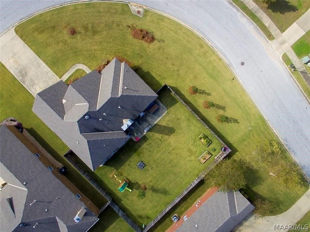 9243 Whispine Ct - Photo 4 of 40