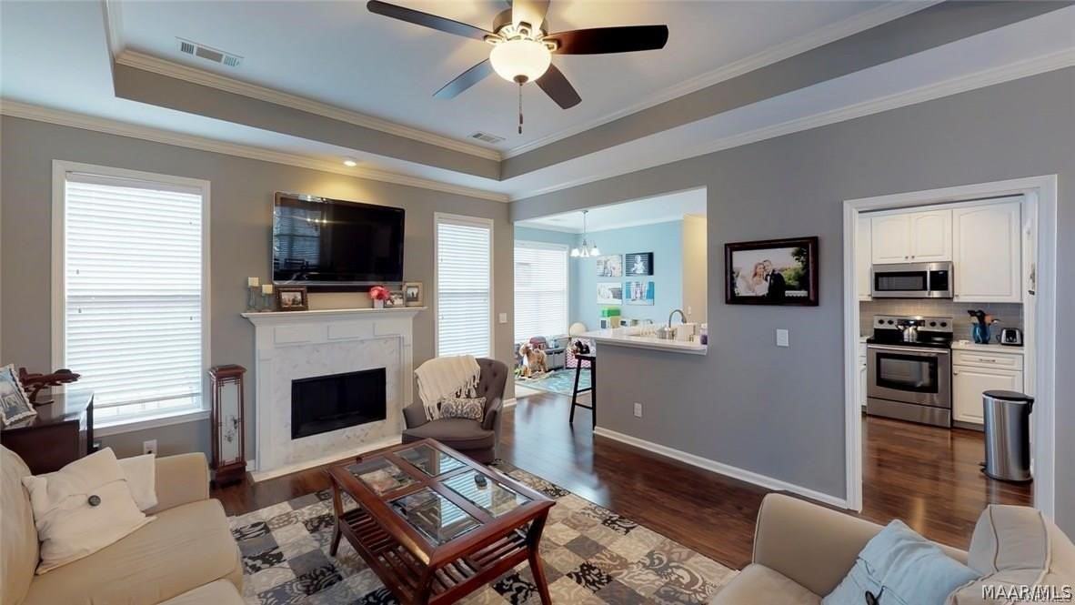9243 Whispine Ct - Photo 7 of 40