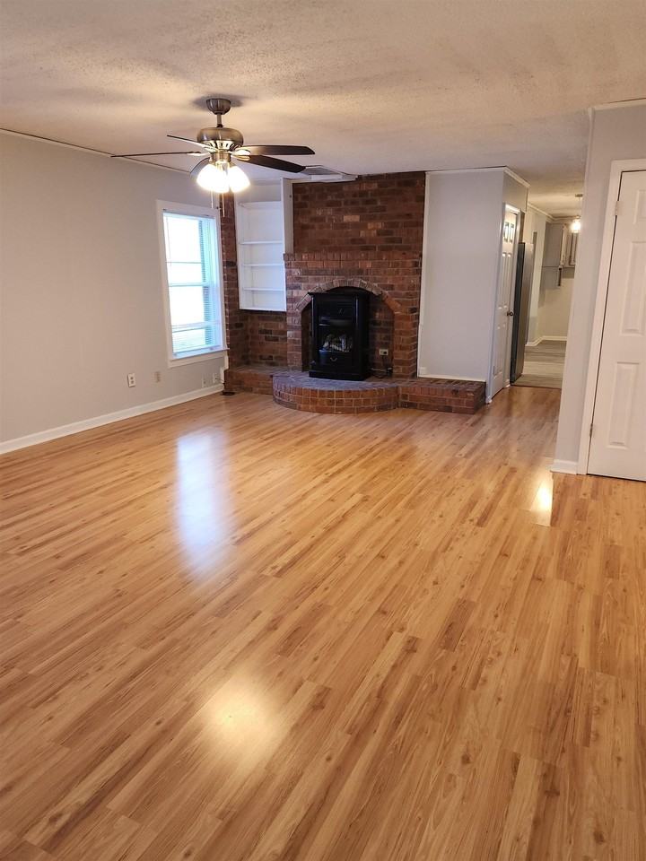 7188 Pleasant Ridge Rd - Photo 4 of 28