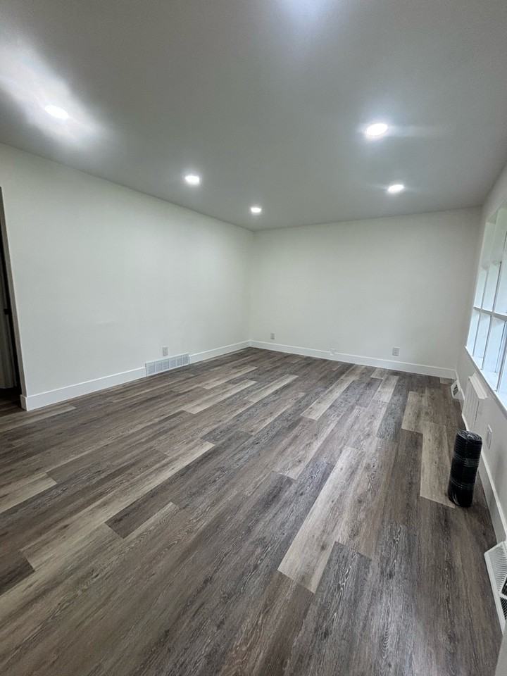 1015 Furman Street - Photo 7 of 7