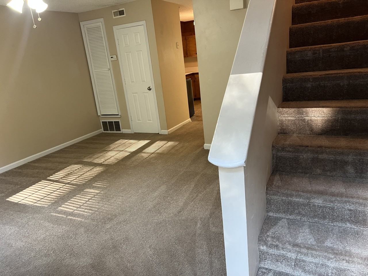 Nottingham Apartments - Photo 2 of 13