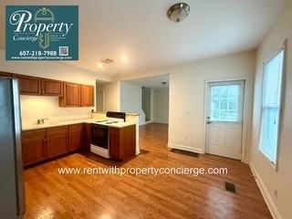 30 Hubbard Street - Photo 5 of 12