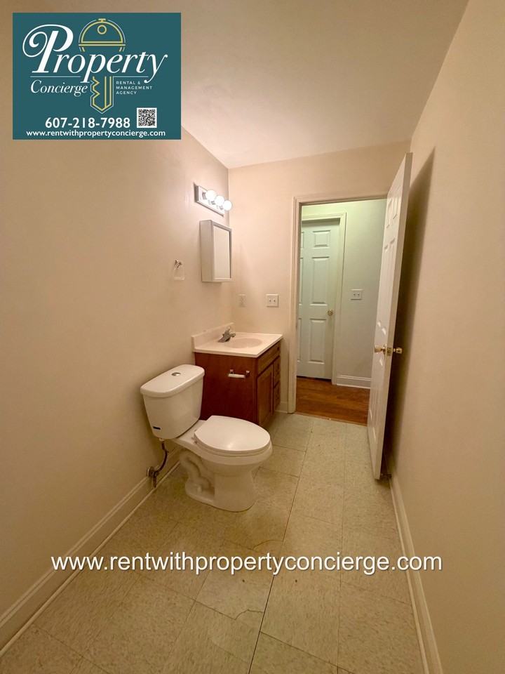 30 Hubbard Street - Photo 7 of 12