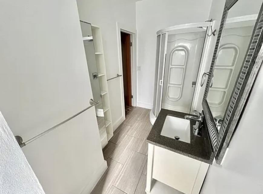 14 Westminster Ave - Photo 5 of 7