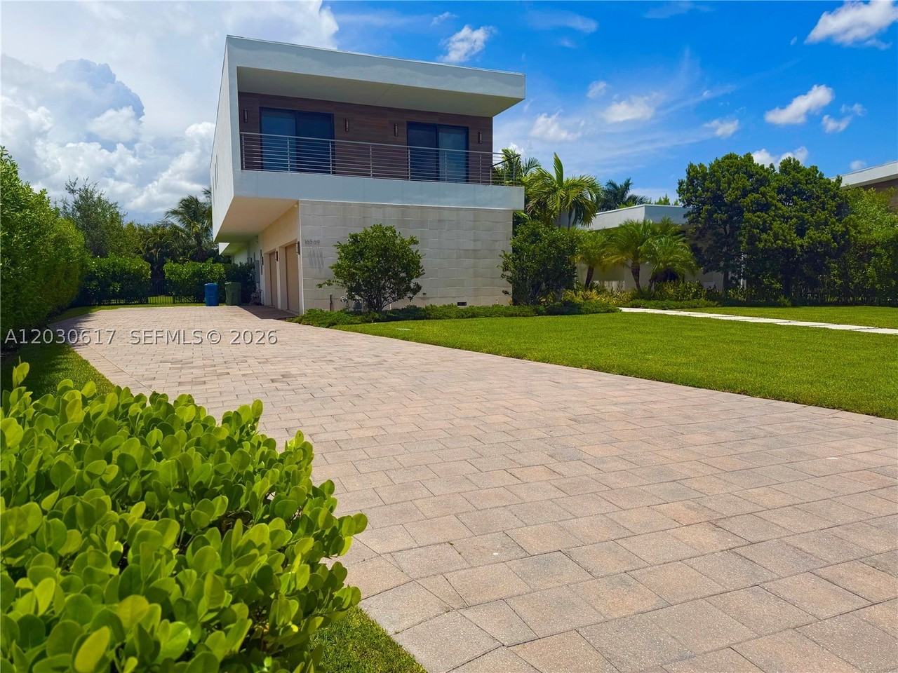 16569 Botaniko Dr N - Photo 3 of 50