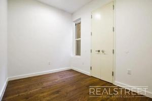 featured image of 911 Jefferson Ave