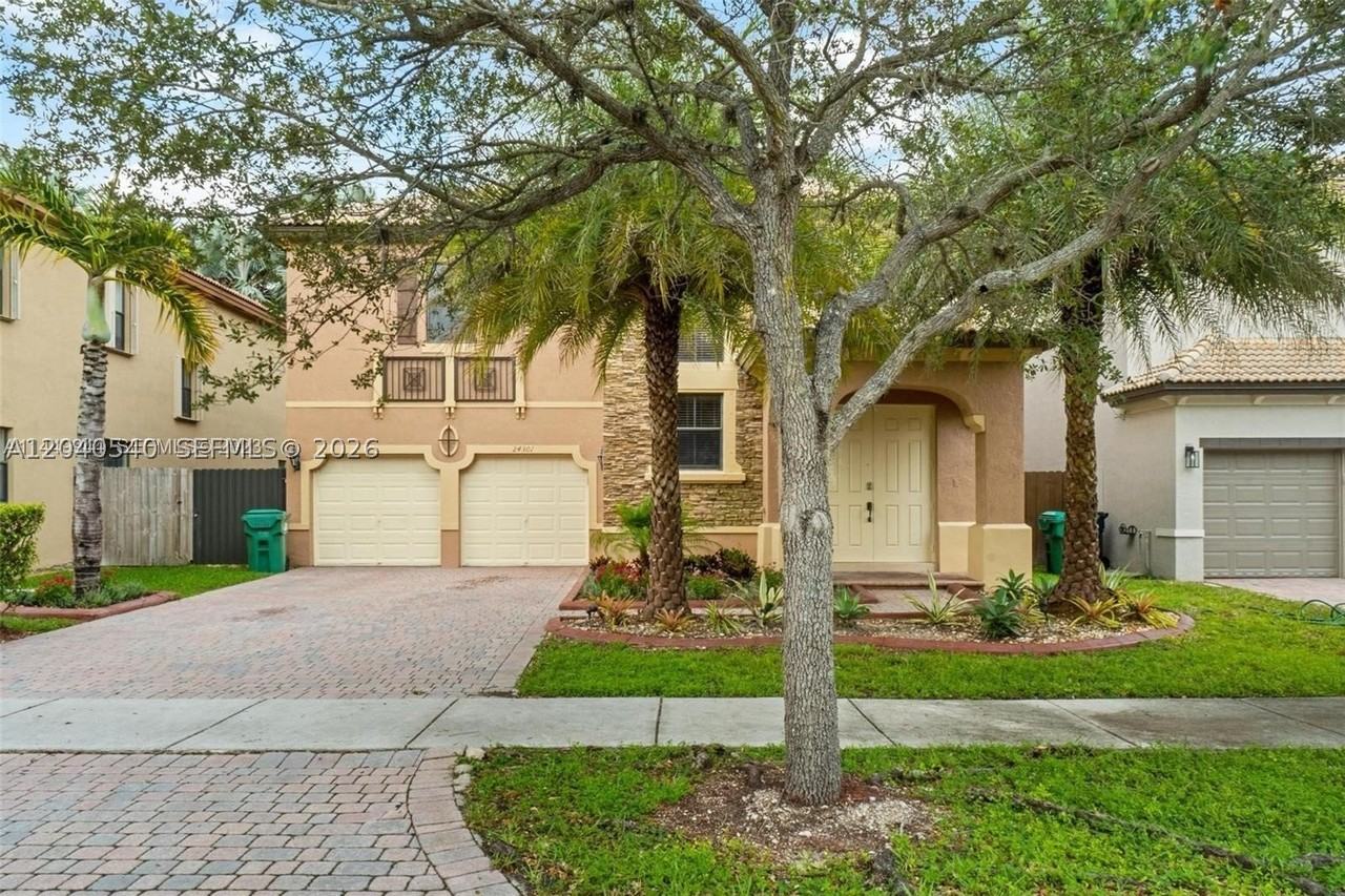 24301 Sw 112th Ct #24301 - Photo 2 of 37