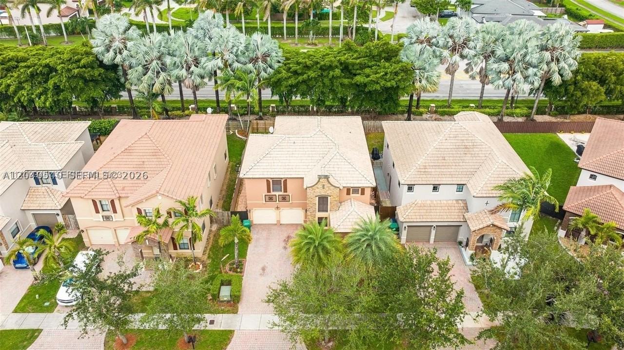 24301 Sw 112th Ct #24301 - Photo 4 of 37