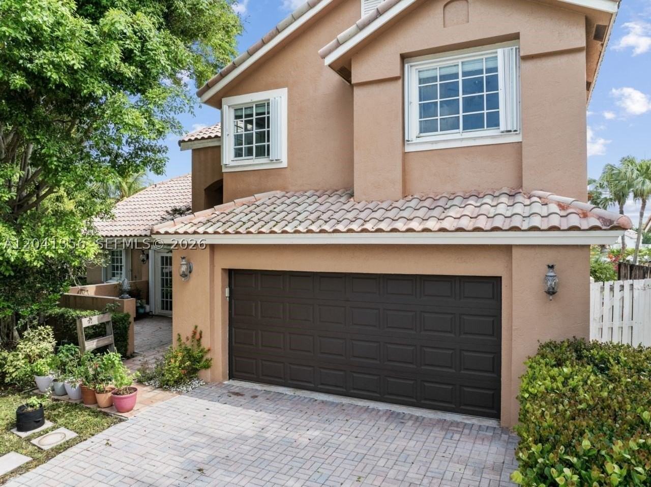 1179 Laguna Springs Dr - Photo 3 of 49