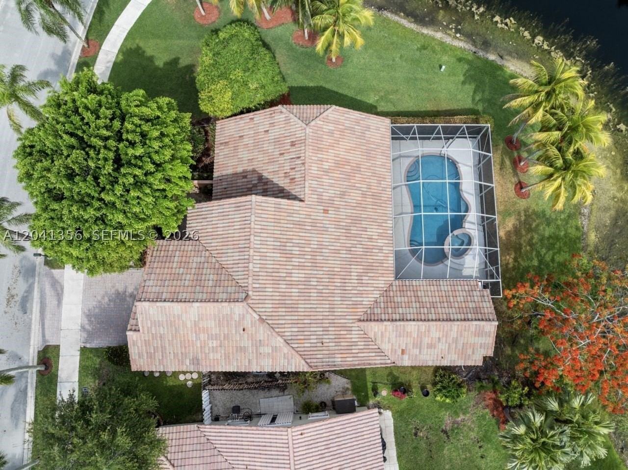1179 Laguna Springs Dr - Photo 4 of 49