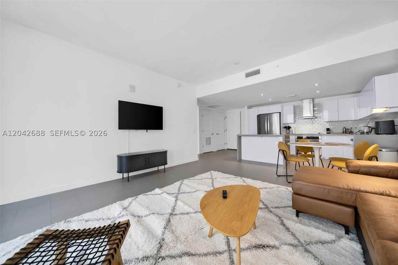 1600 Ne 1st Ave #2318 - Photo 6 of 18