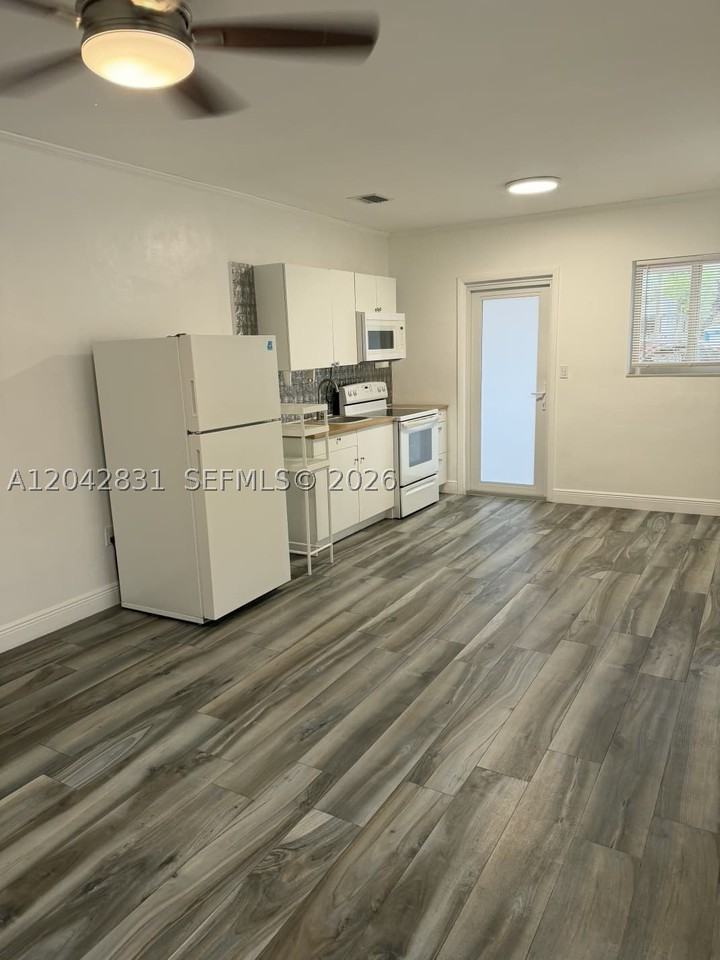 3115 Nw 23rd Ave #0 - Photo 2 of 7