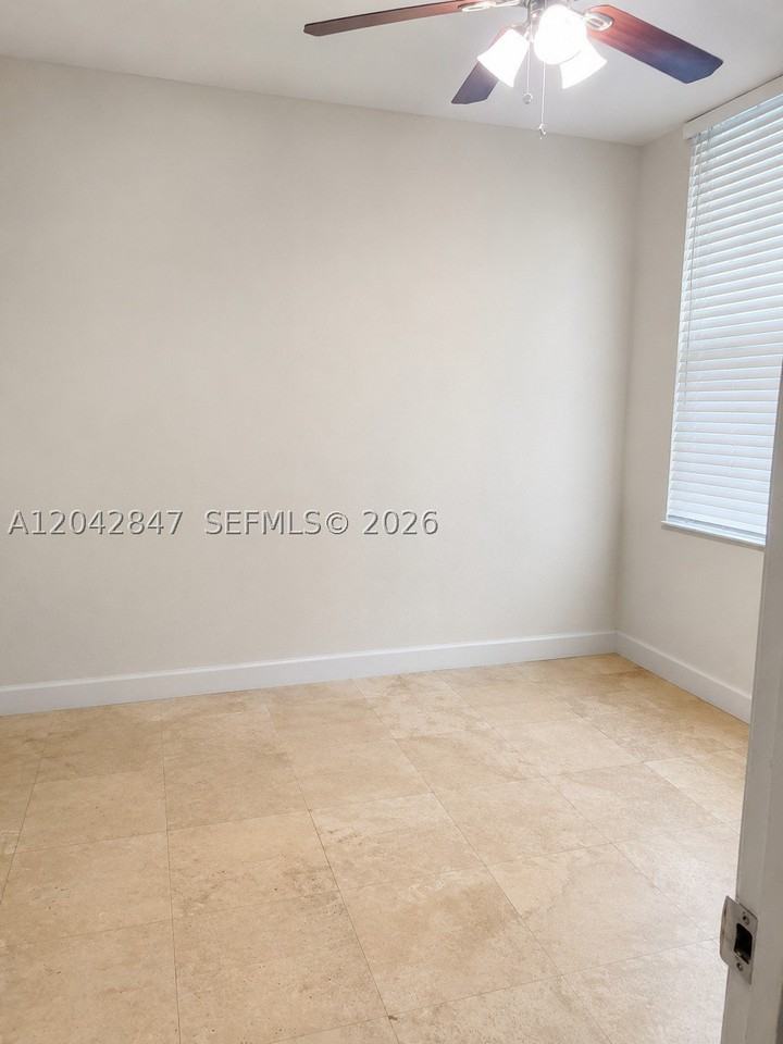 428 Nw 82nd Ter #426 - Photo 6 of 11