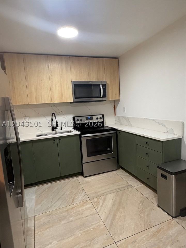 1955 Wiley St #A - Photo 2 of 4