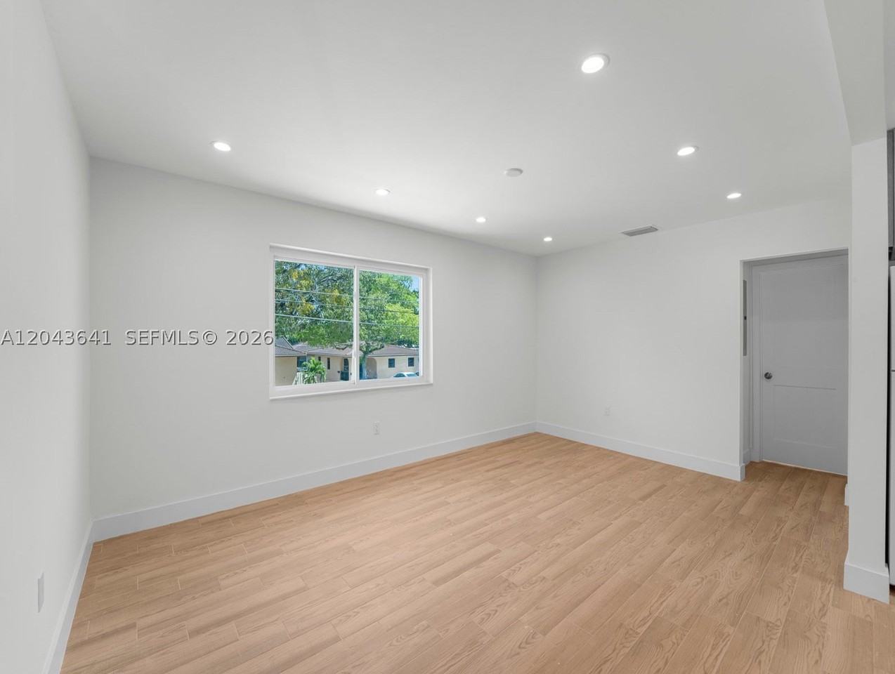 238 Nw 41st Ave #0 - Photo 7 of 15