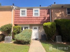 featured image of 614 W 8th St #2