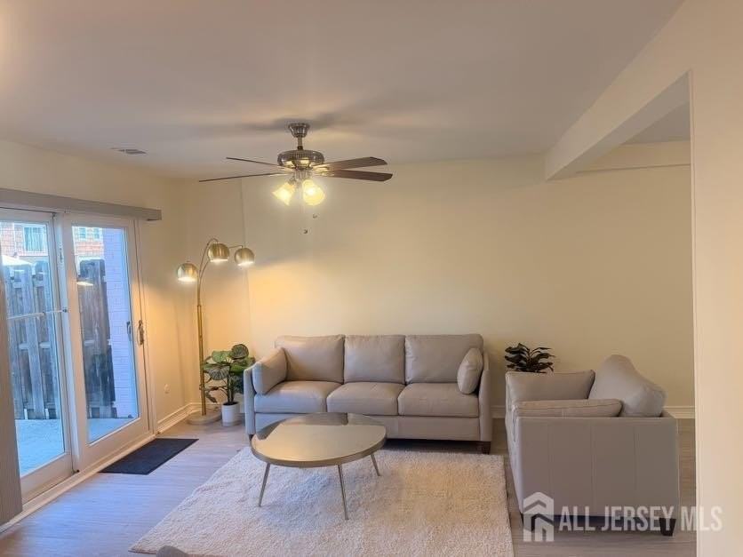614 W 8th St #2 - Photo 2 of 11