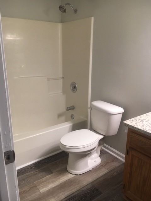 265 N Front St - Photo 3 of 6