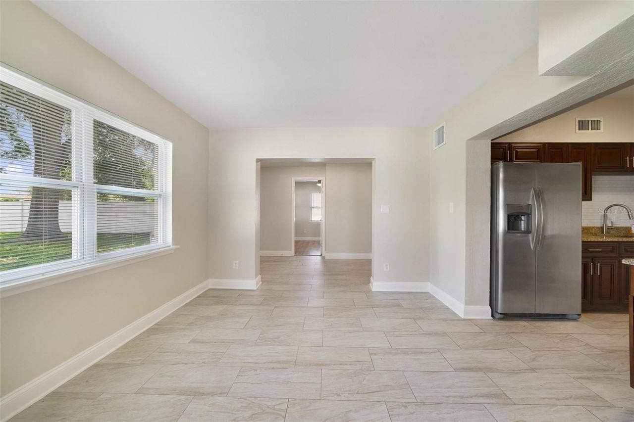 1117 Neuse Ave - Photo 4 of 17