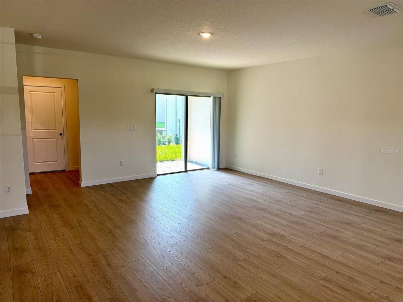 18197 Cider Mill Ln - Photo 7 of 43
