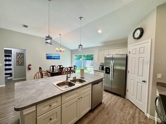 5423 Nw 52nd Ave - Photo 4 of 27