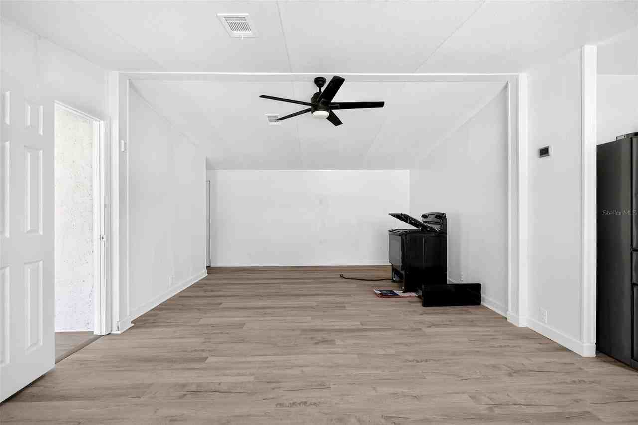 6766 Ne 1st Pl - Photo 6 of 31