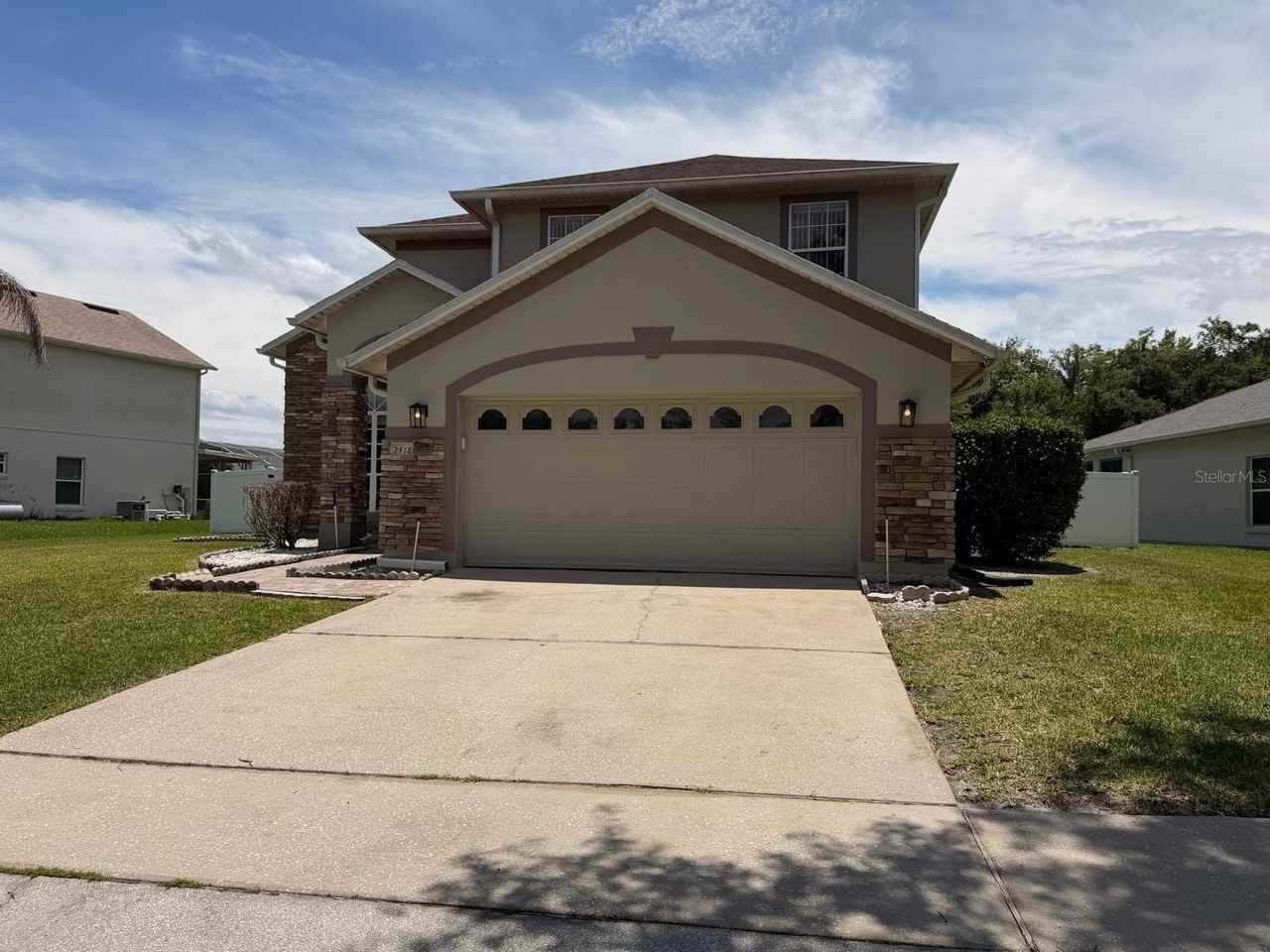 2418 Huron Cir - Photo 2 of 18