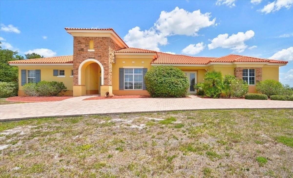 5218 Lake Toscana Dr - Photo 3 of 48