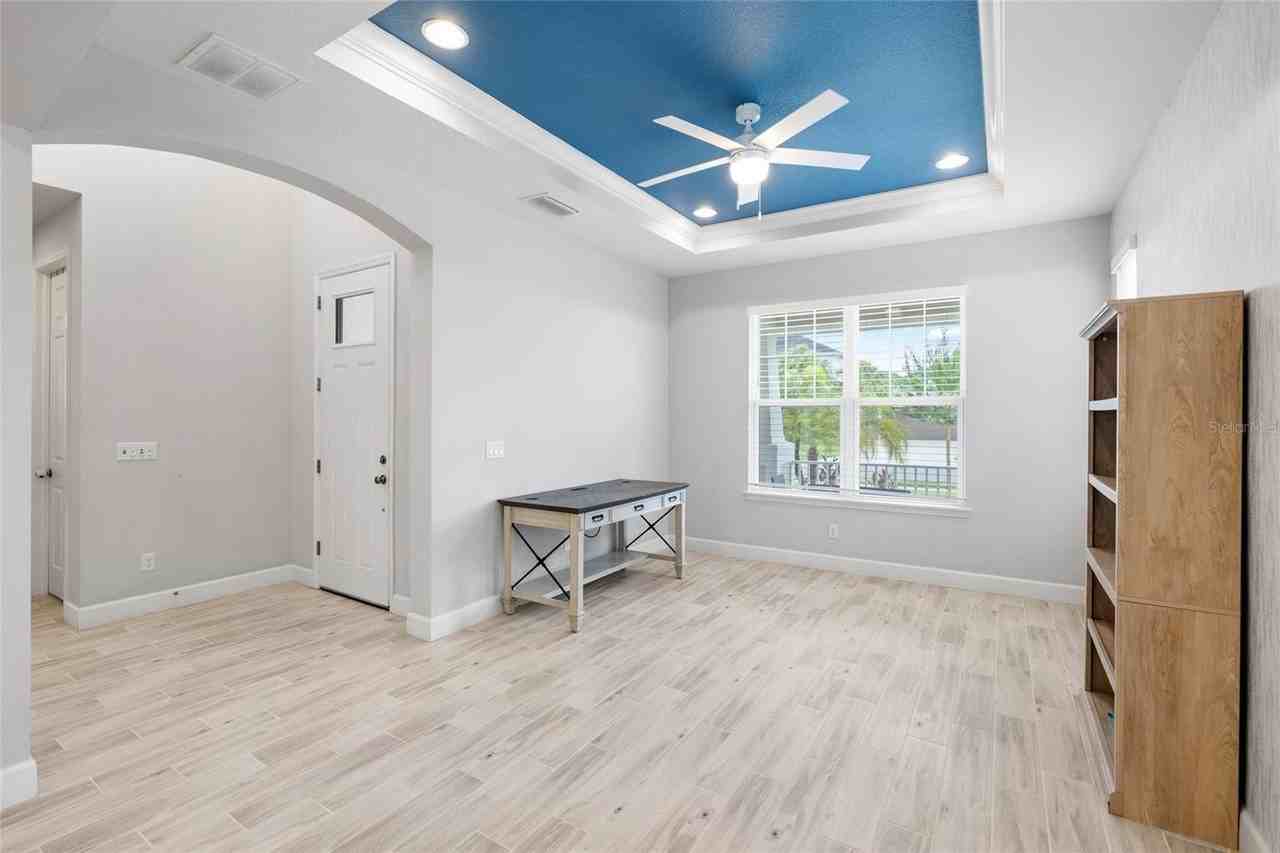 8029 Clementine Ln - Photo 5 of 50