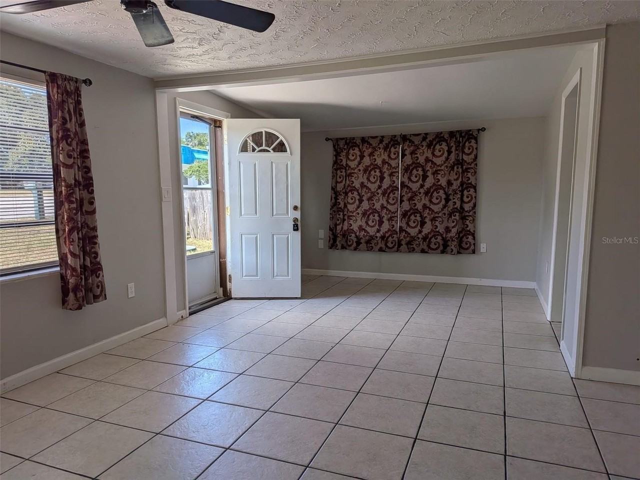 5547 Mallow St - Photo 2 of 22