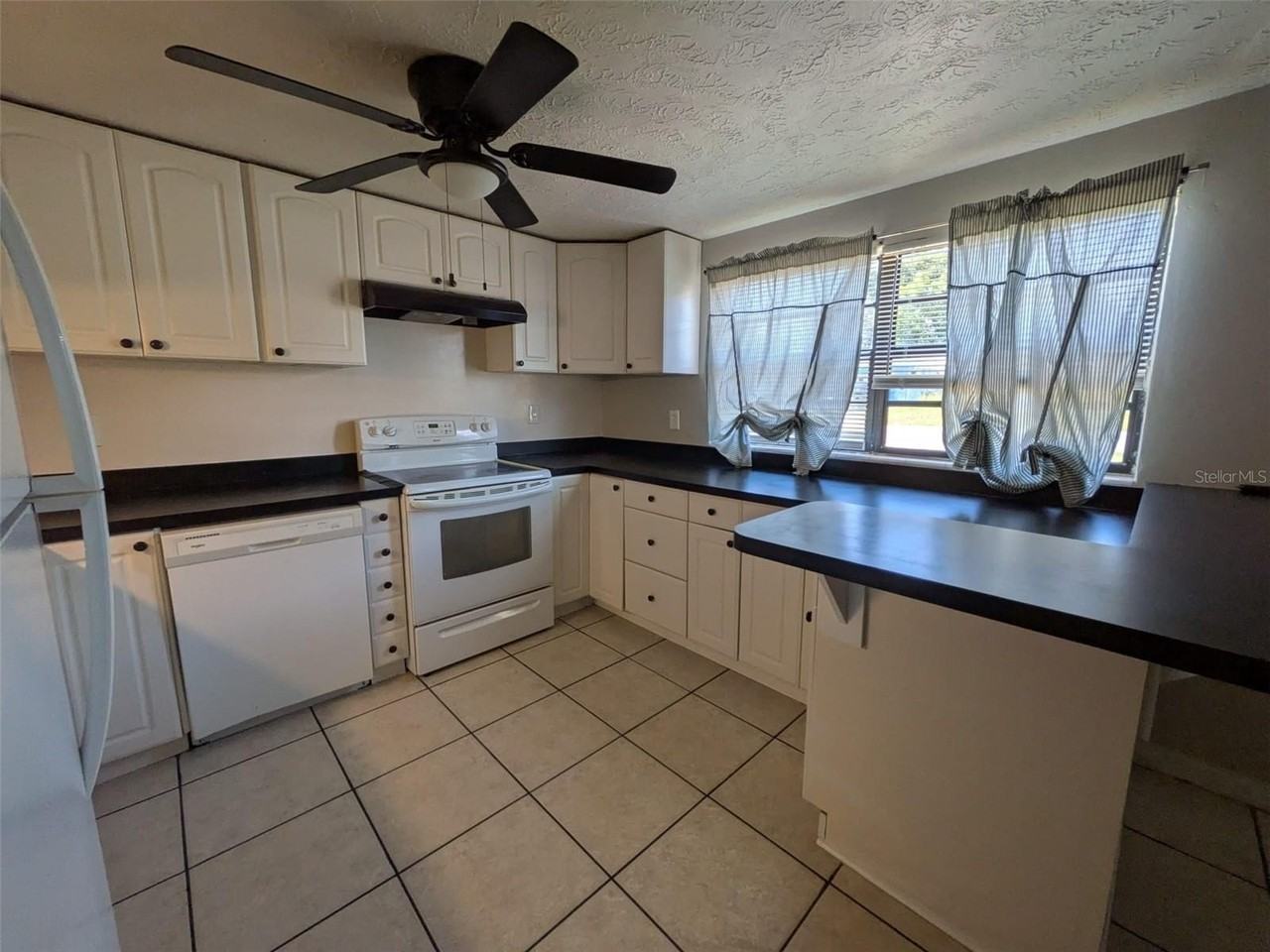 5547 Mallow St - Photo 7 of 22