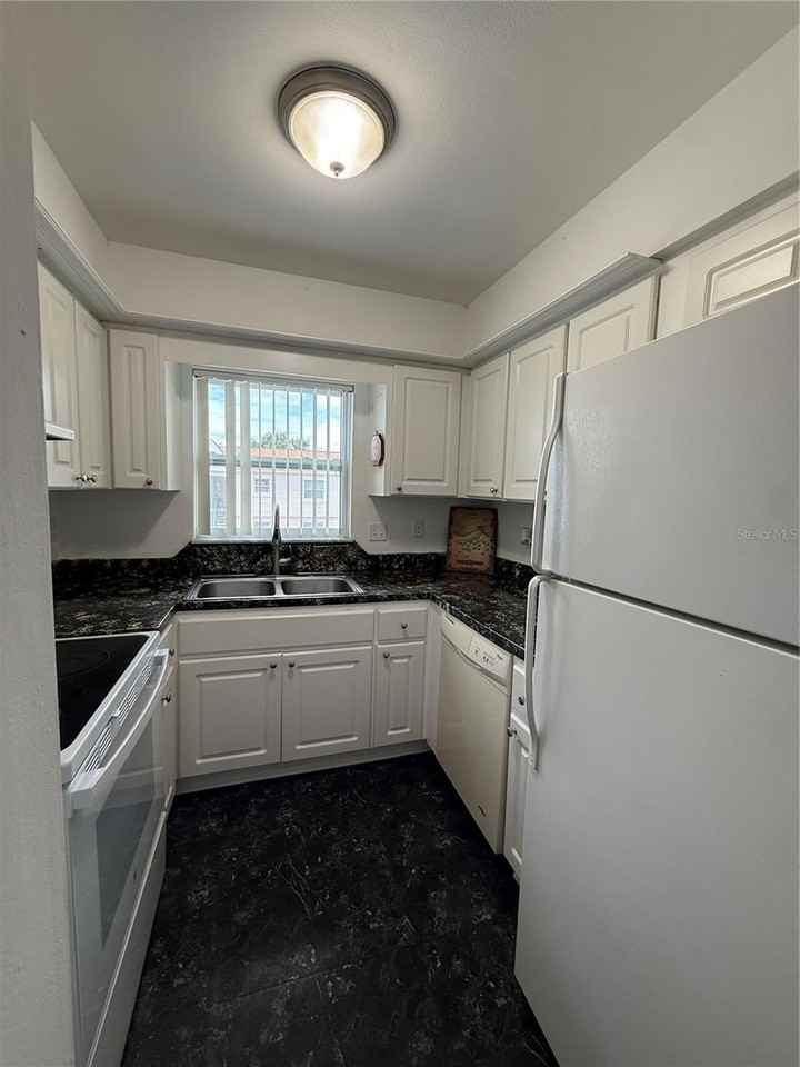 7210 N Manhattan Ave #1624 - Photo 7 of 27