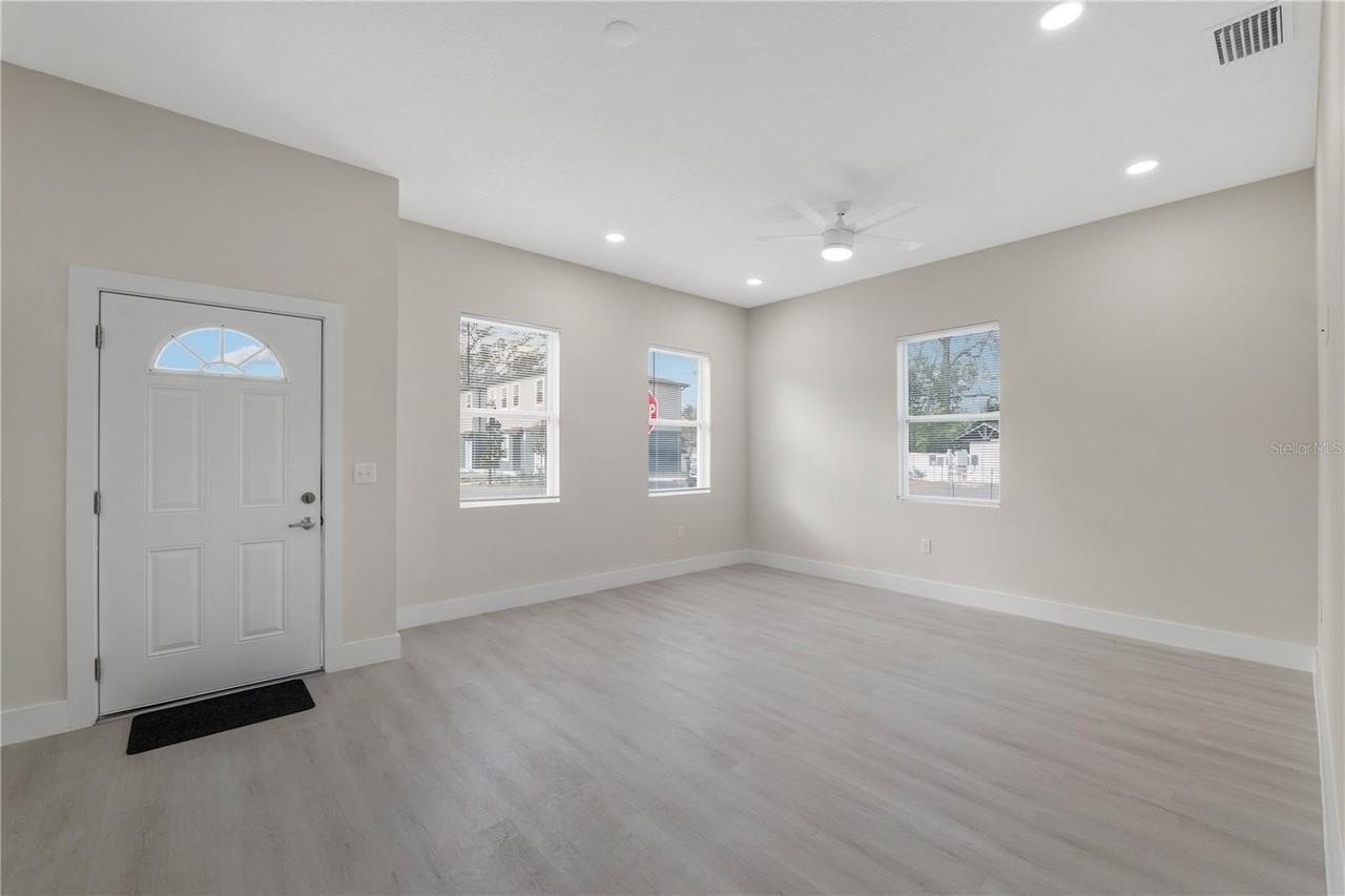 6974 Belltree Ct - Photo 2 of 19