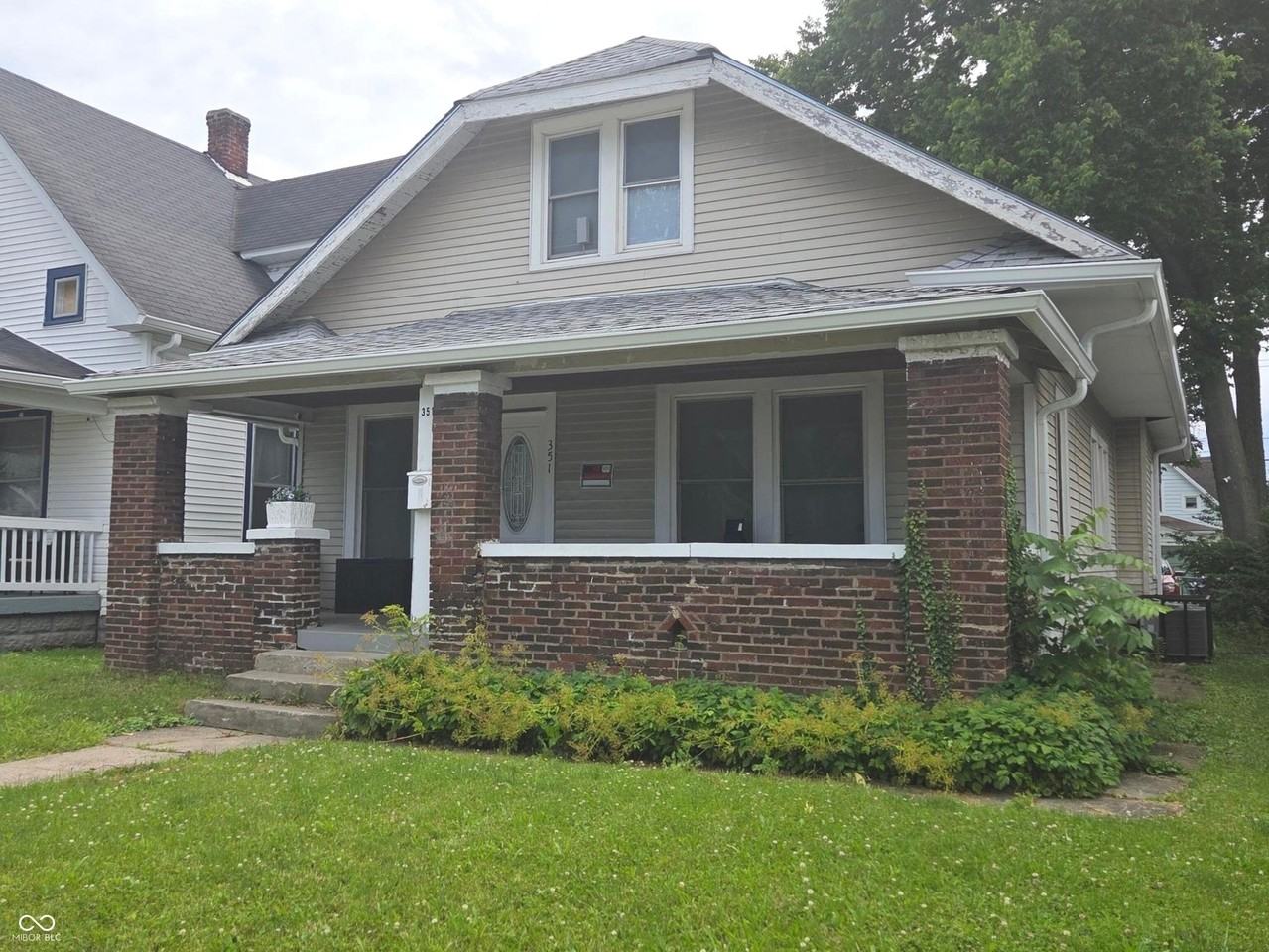 351 Congress Ave - Photo 3 of 4
