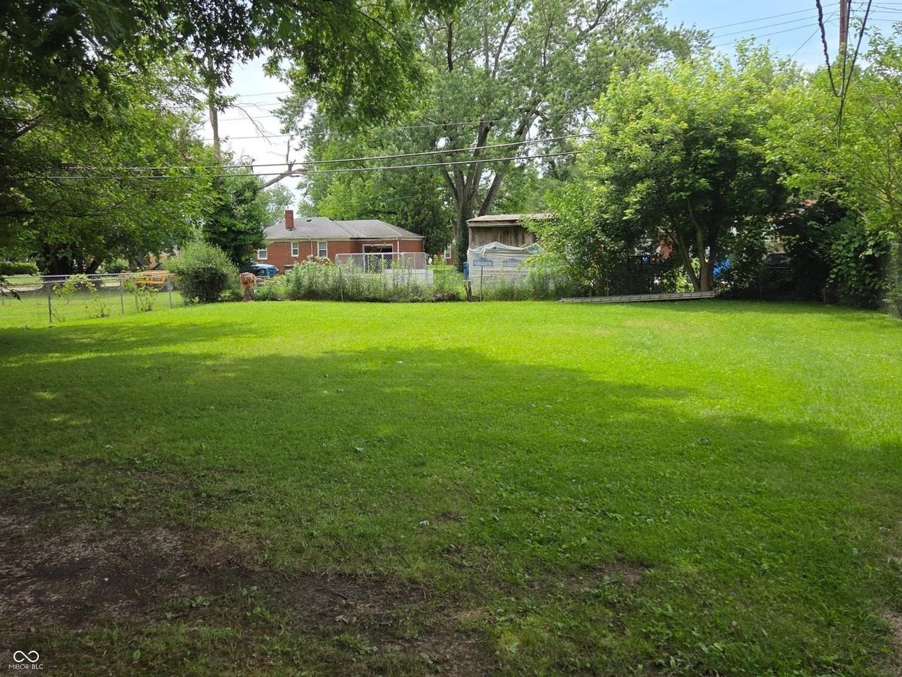 6104 Bettcher Ave - Photo 4 of 4