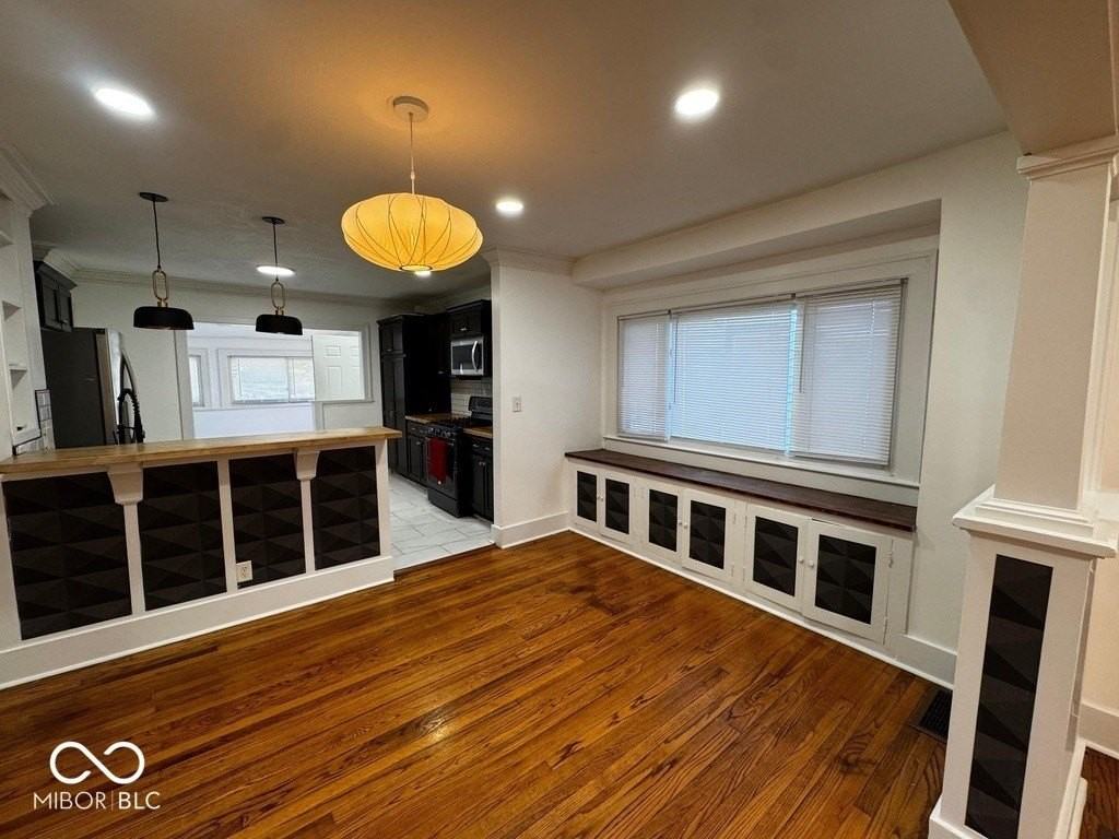2532 E 17th St - Photo 4 of 11