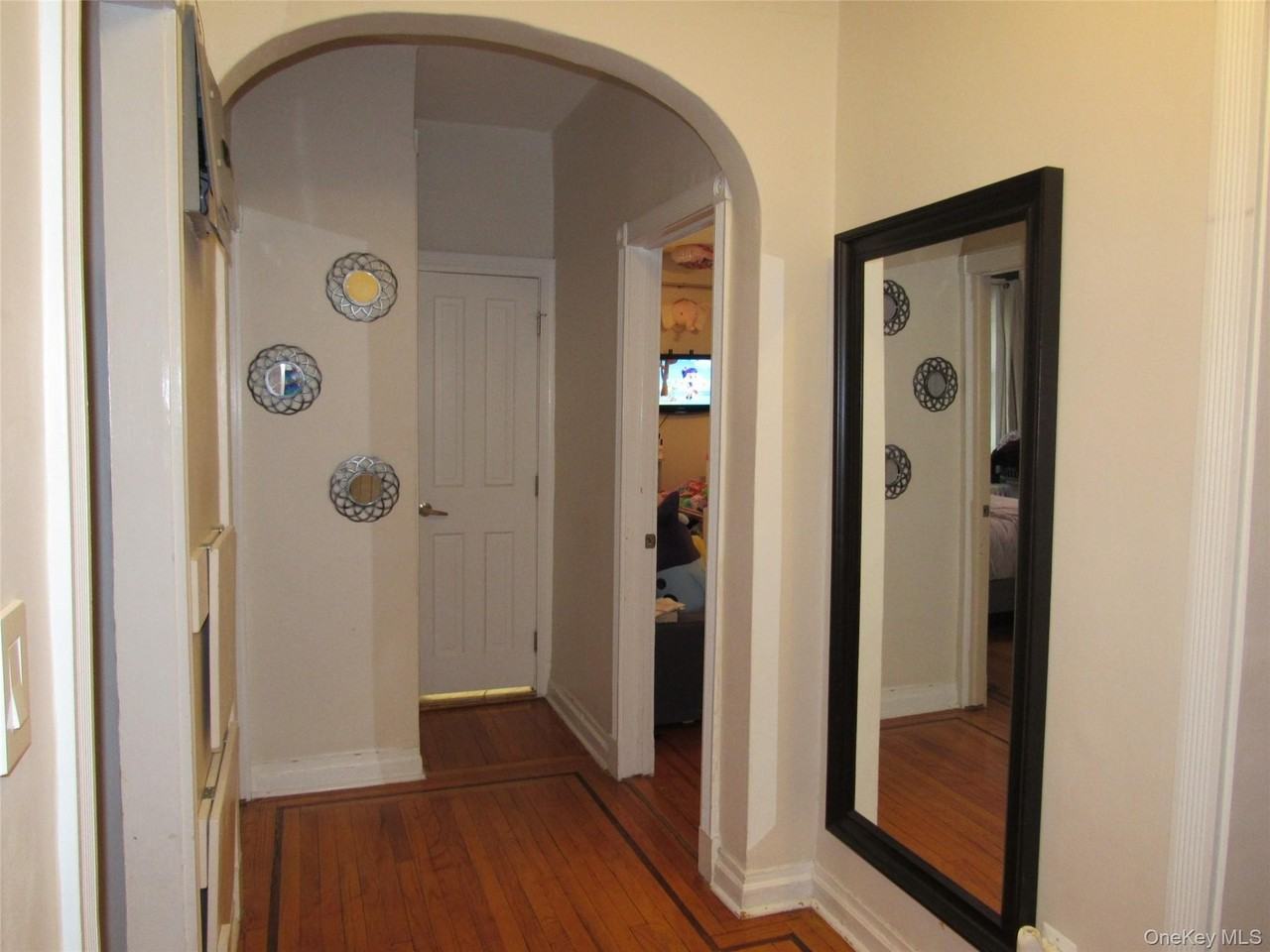 8319 116th St #2H - Photo 3 of 15