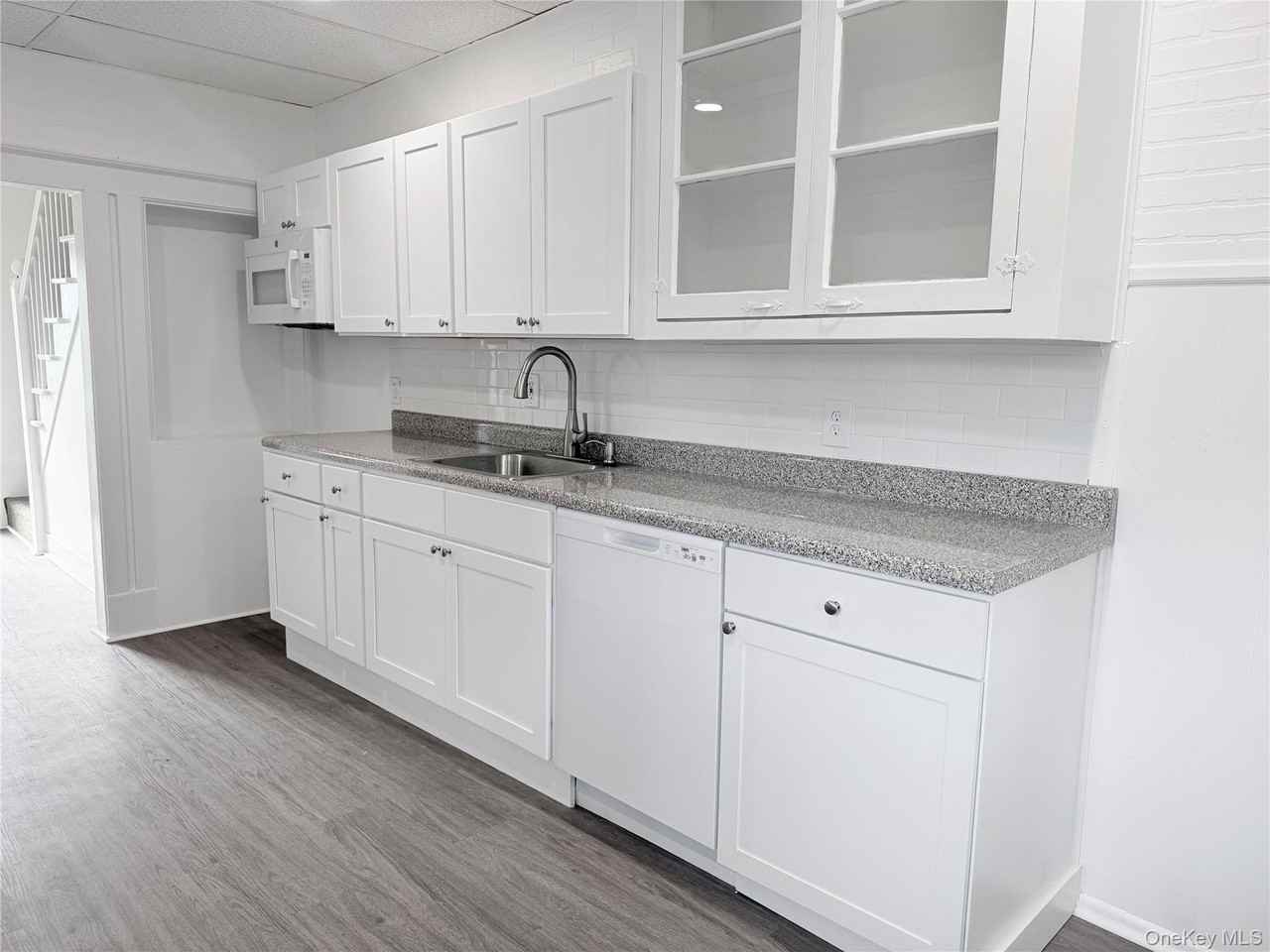406 Tower Ave - Photo 6 of 28